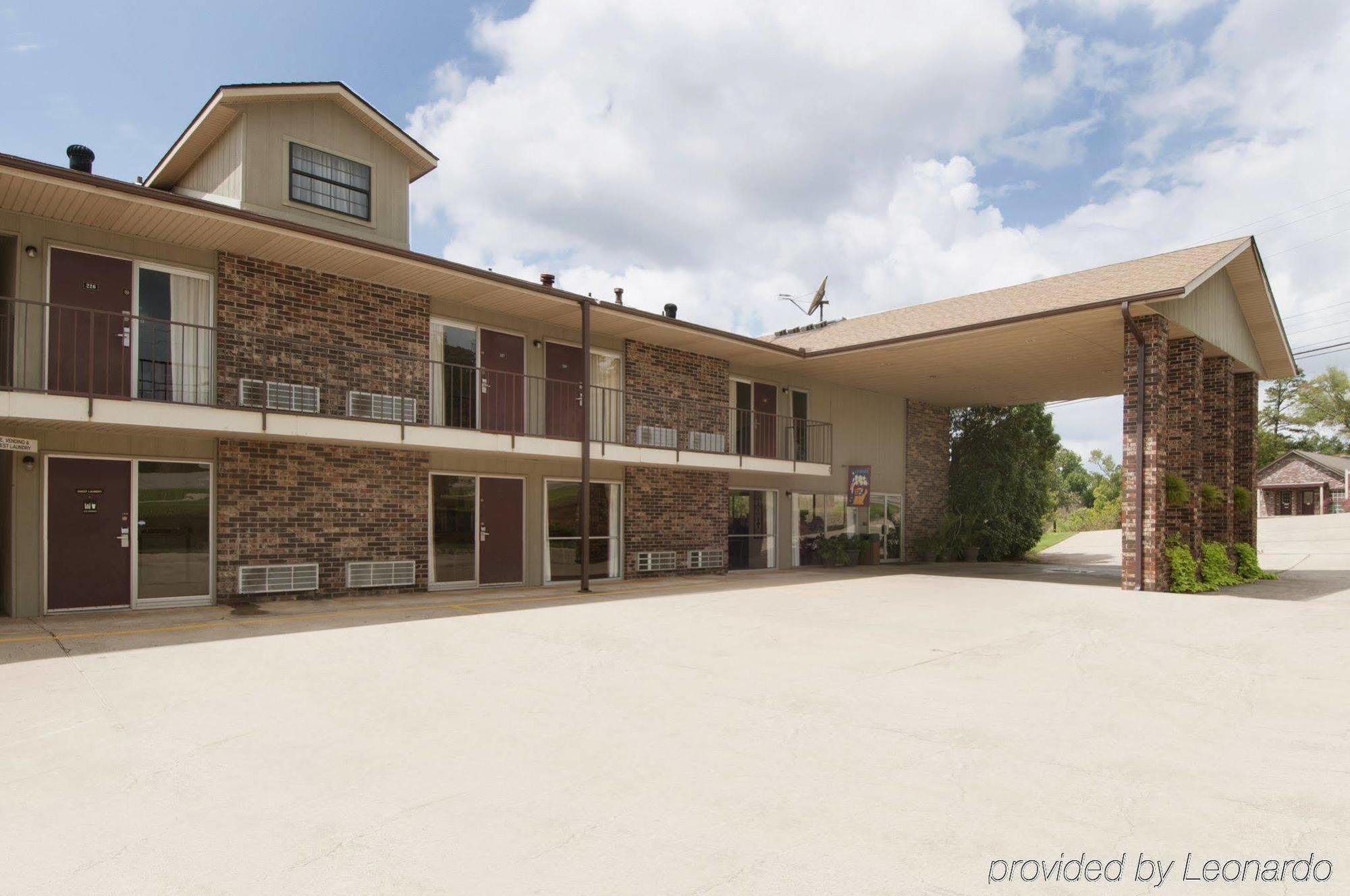 Best Western Sherwood Inn Clarksville Exterior foto